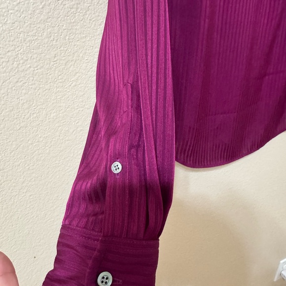 J.Crew XS Fuchsia Pleated Long Sleeve Blouse – Excellent Condition - Picture 6 of 7